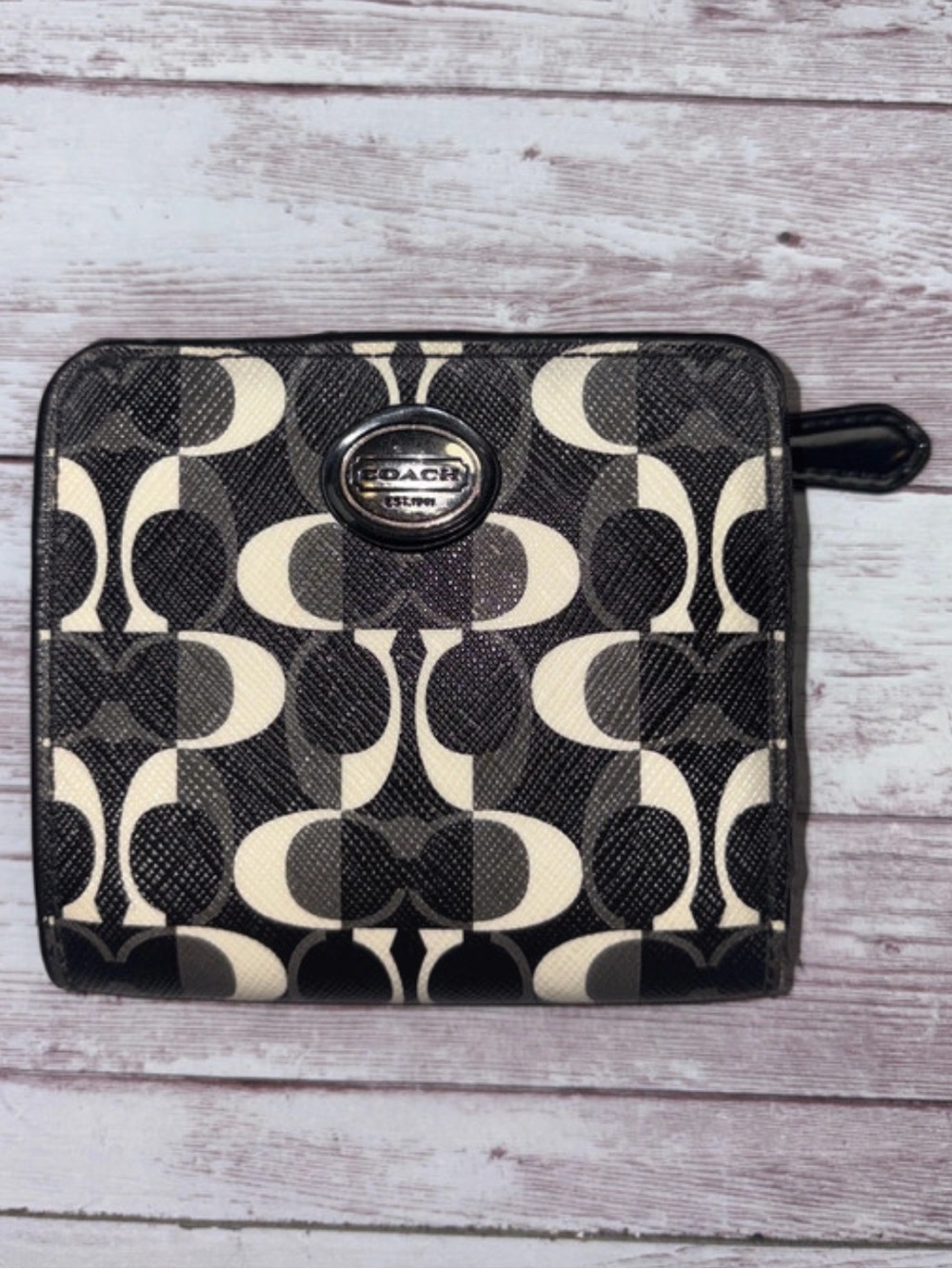 Coach Payton Dream Black & Cream Signature Mini Billfold Corner Zip Slim Wallet